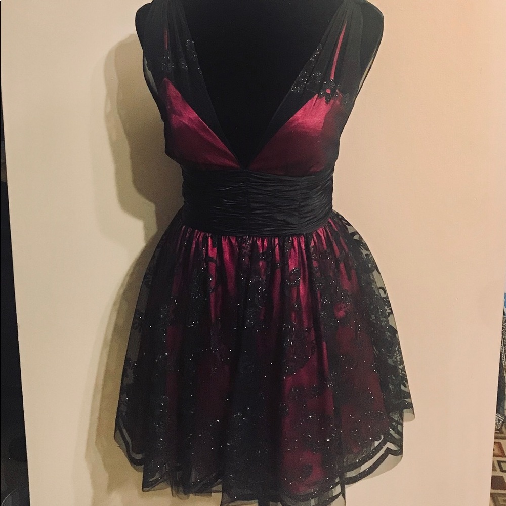 Camile La Vie Cocktail Dress